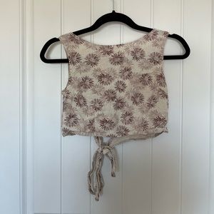 Back tie floral crop top